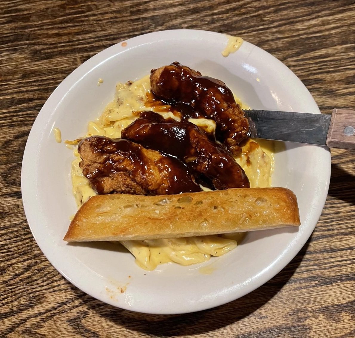 Emily's entree: Mainely Mac N’ Cheese with Fried BBQ chicken